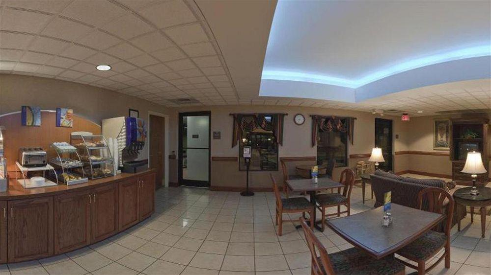 Holiday Inn Express Hotel & Suites Sanford By Ihg Interno foto